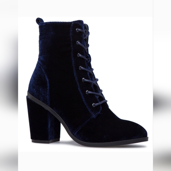 Beautiful velvet Navy Blue Ankle boots size 11 - Picture 1 of 4
